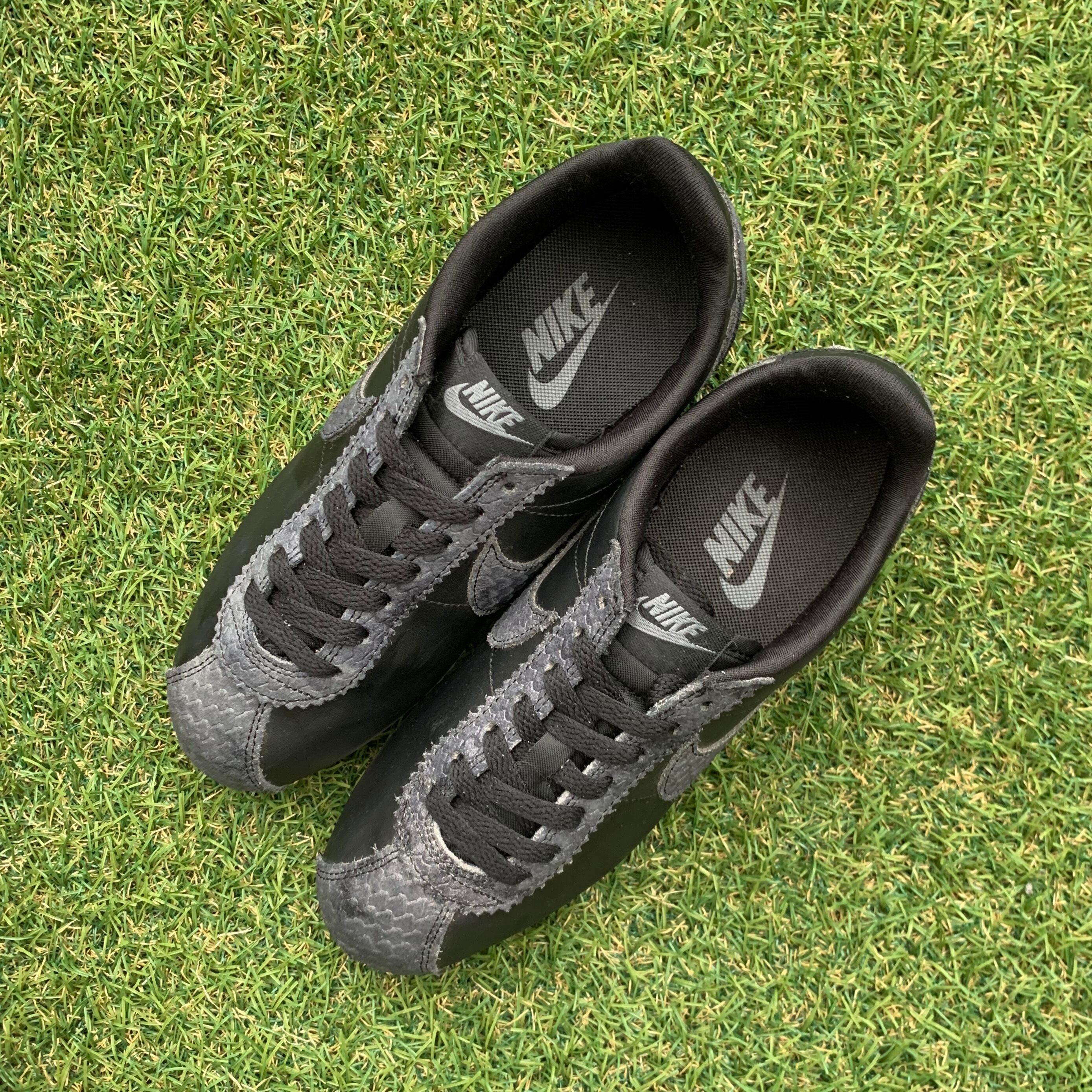 NIKE CLASSIC CORTEZ PREMIUM ナイキ クラシック コルテッツ