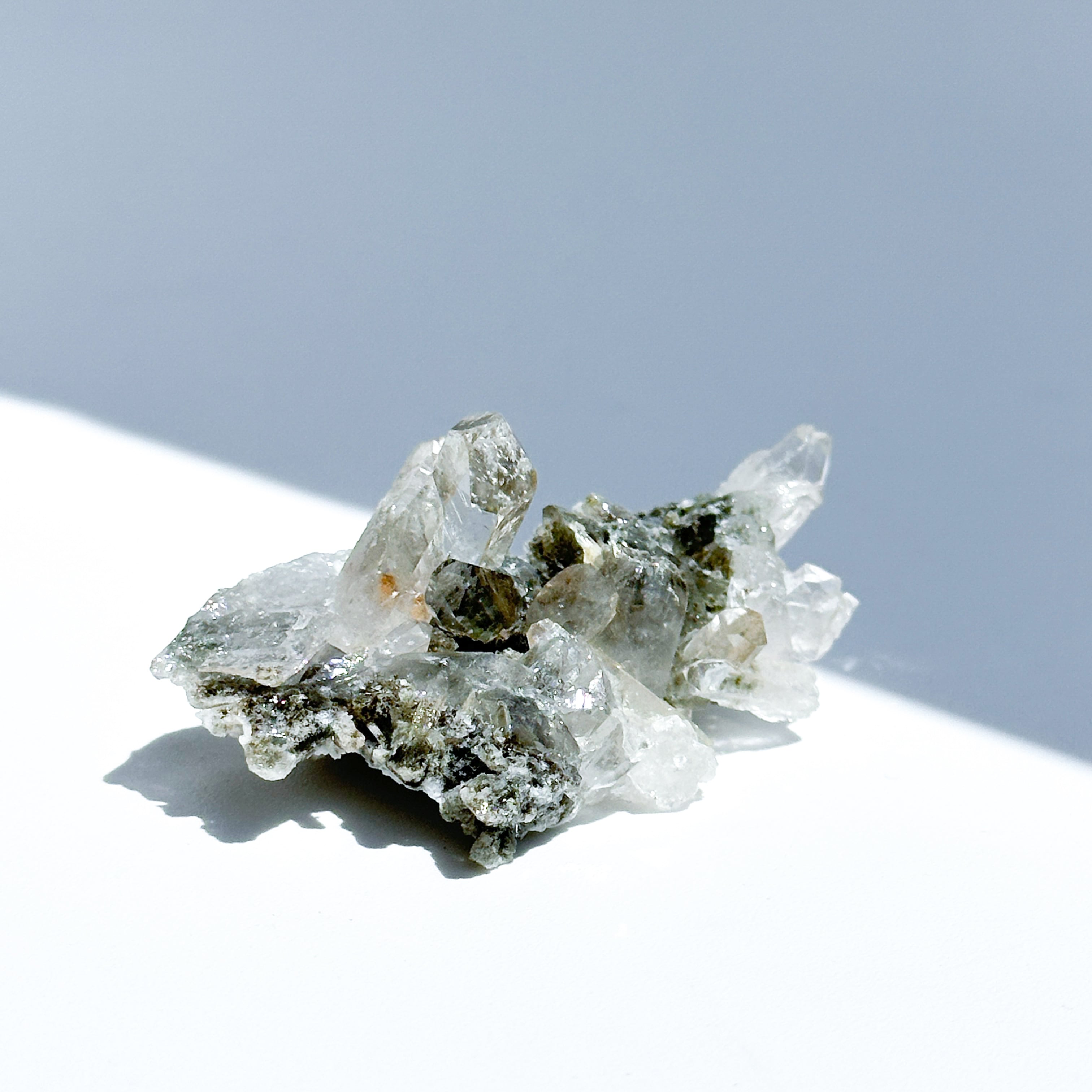 ゼッカ産クローライトインクリアクォーツ41◇ Chlorite in Clear Quartz From Zeca de Souza ◇天然石・鉱物・パワーストーン・インテリア