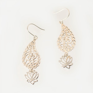 ピアス　ペイズリー＆ロータス　Pierced Earrings Paisley&Lotus