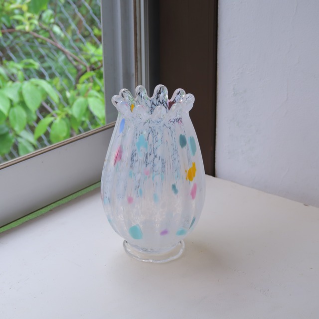 ミルククラウンのマーブル花瓶