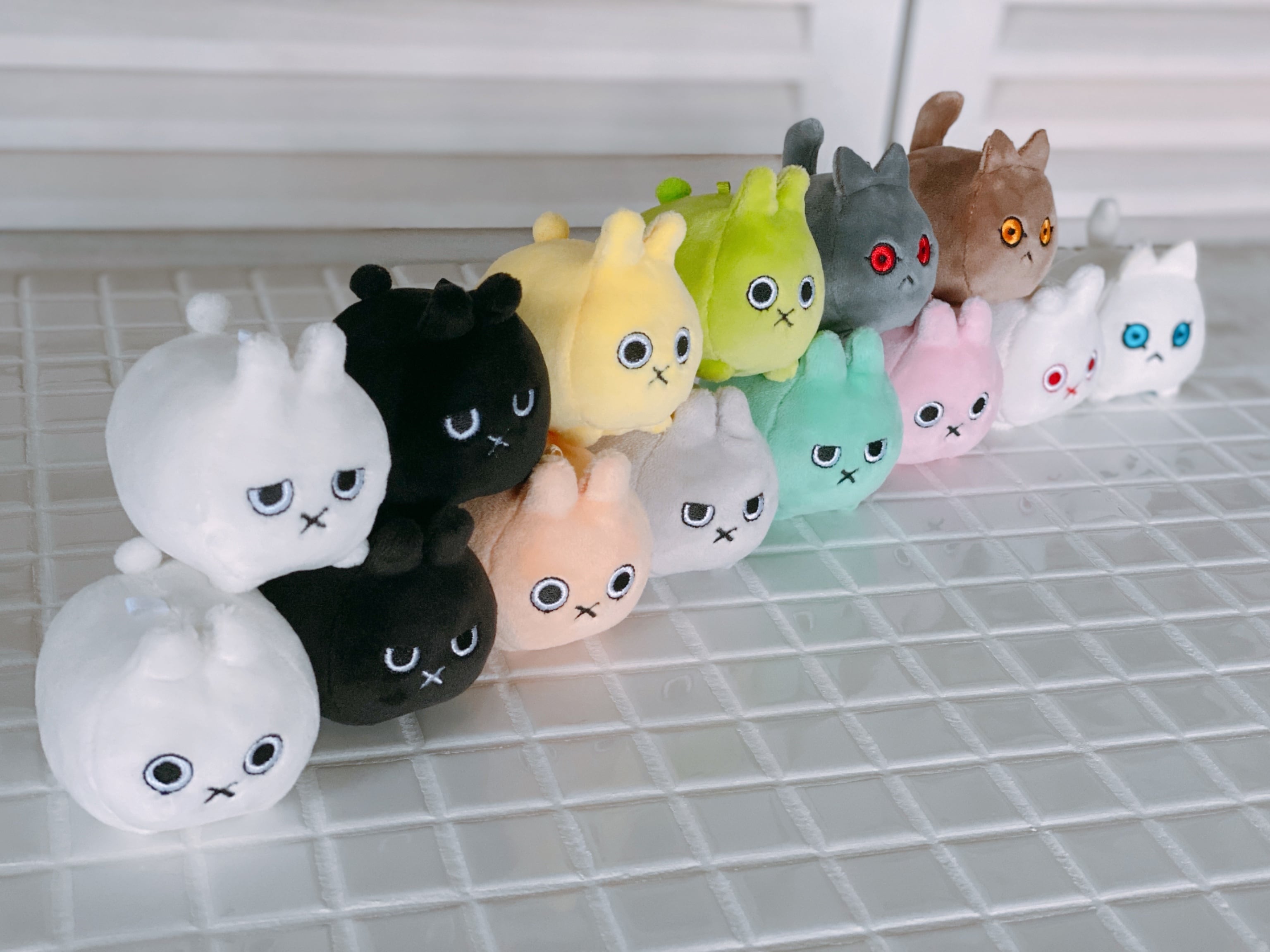 カプセルトイ・USAGIMAKER産オオカミ＆ウサギたちぬいぐるみ（第二弾