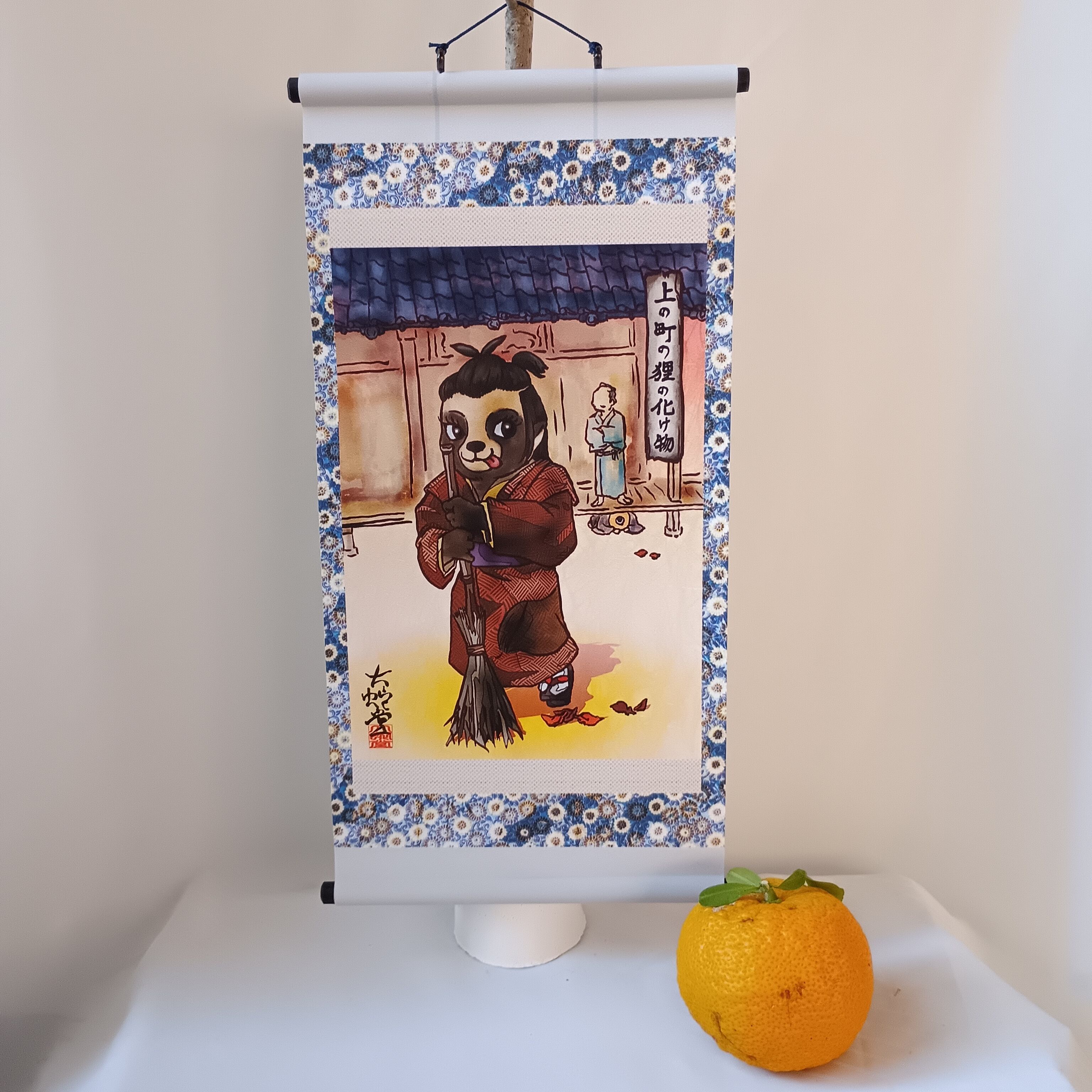 ミニ掛け軸】妖怪717・上の町の狸の化け物(大阪・沙界) | 大蛇堂