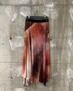 【STUMBLY】Art print silk Asymmetry Skirt