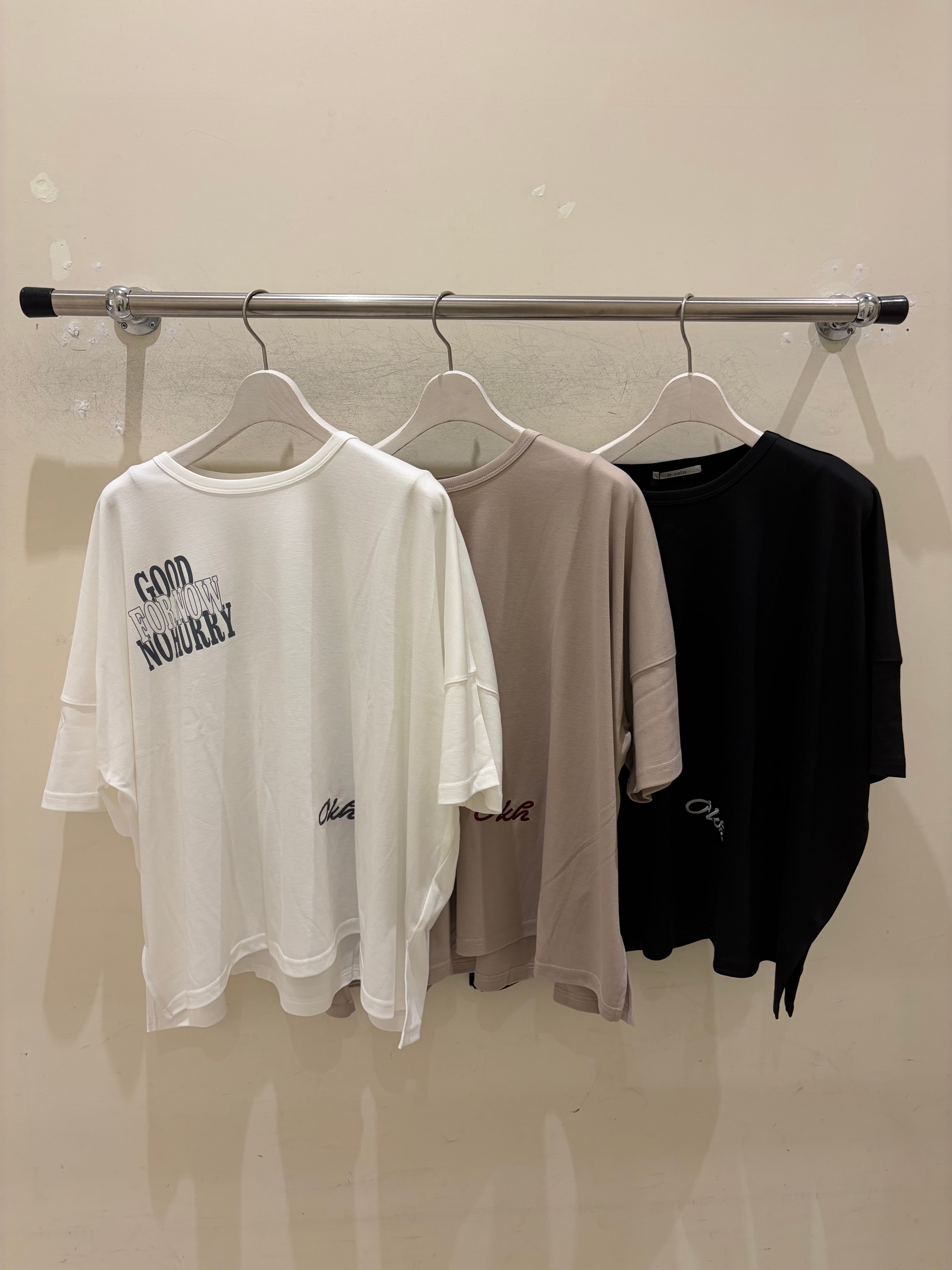 ランダムロゴワイドTEE 6644589/le colis