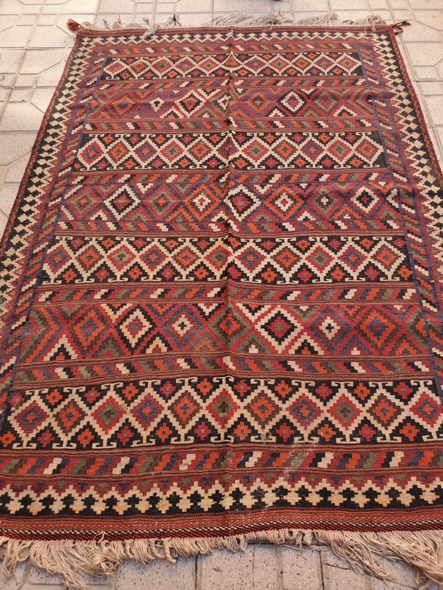絨毯クエスト44【No.36】Kilim (55年) ※現在、こちらの商品はイランに置いてあります。ご希望の方は先ずは在庫のご確認をお願いします。