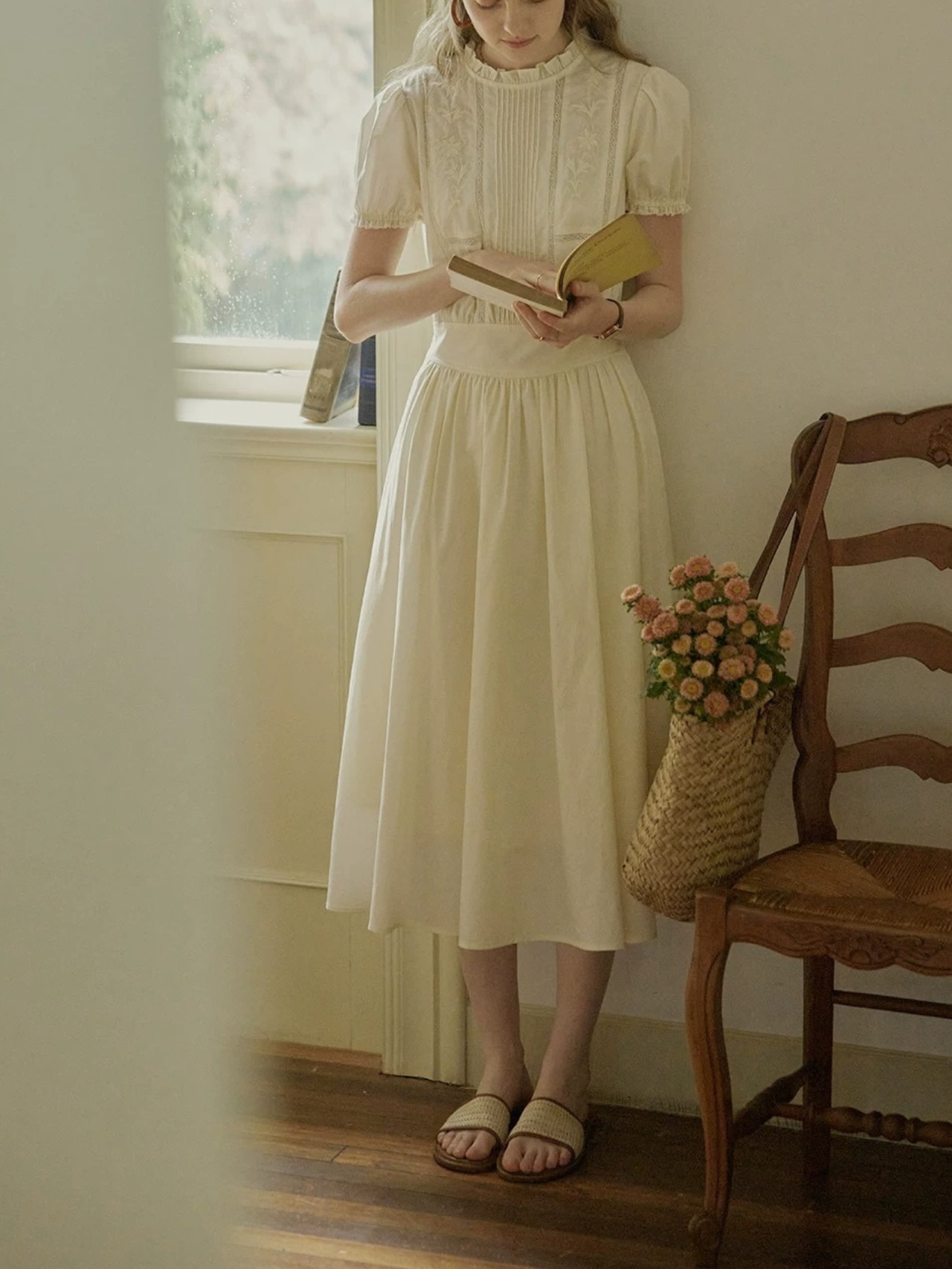 Antique Porcelaine Embroidery Dress F0734