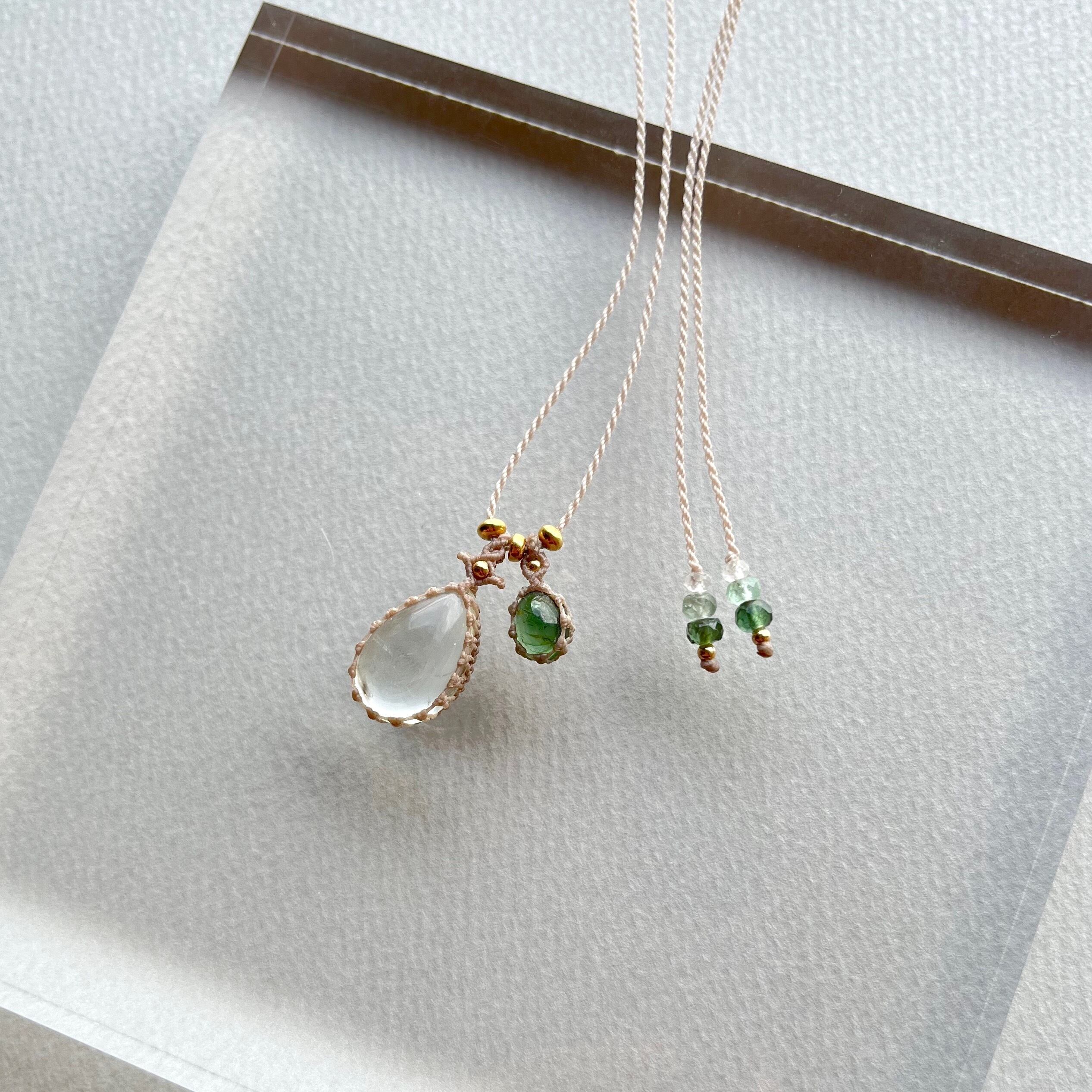 グリーンアメジスト+トルマリンのマクラメ編み 天然石ネックレス