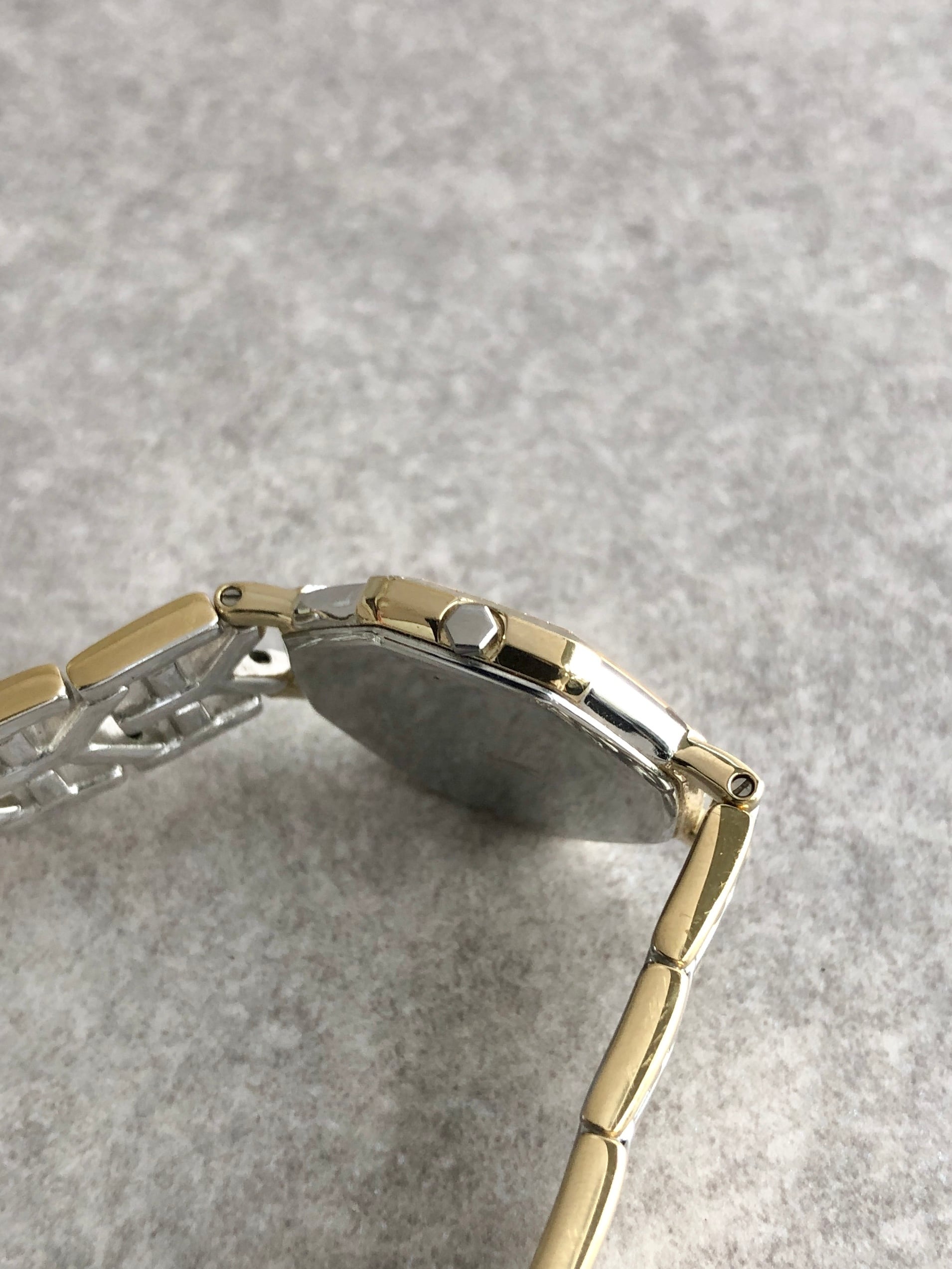 Yves Saint Laurent イヴ・サンローラン 腕時計 シルバー ゴールド