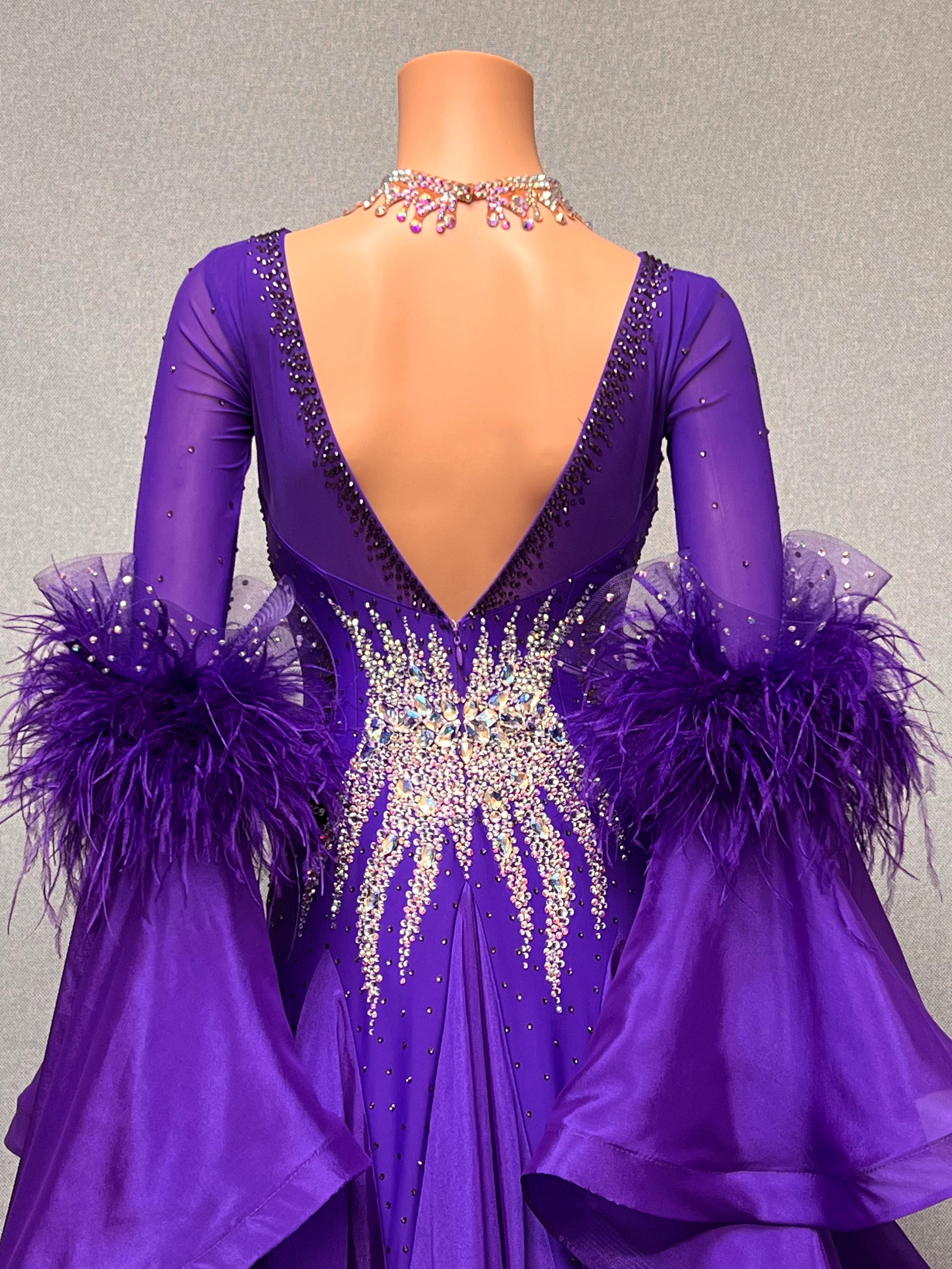 【新着】社交ダンス ドレス　モダン　スタンダード ドレス　ST-26-8　　パープル（袖ファー）　M　デモ・競技用ドレス　発表会　衣装　パーティドレス　ワンピース　舞台衣装
