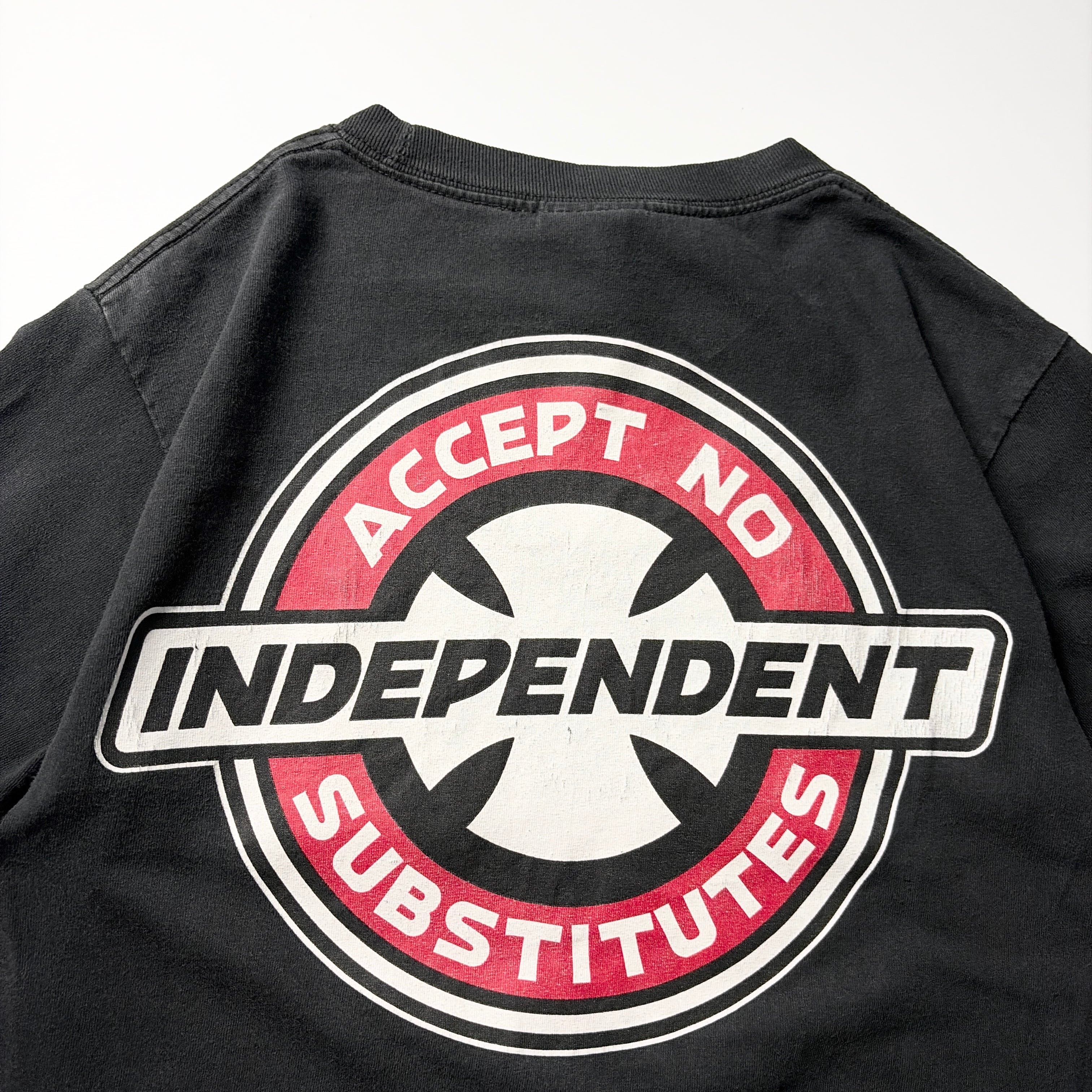 00s NHS INDEPENDENT Accept No Substitutes T-Shirt