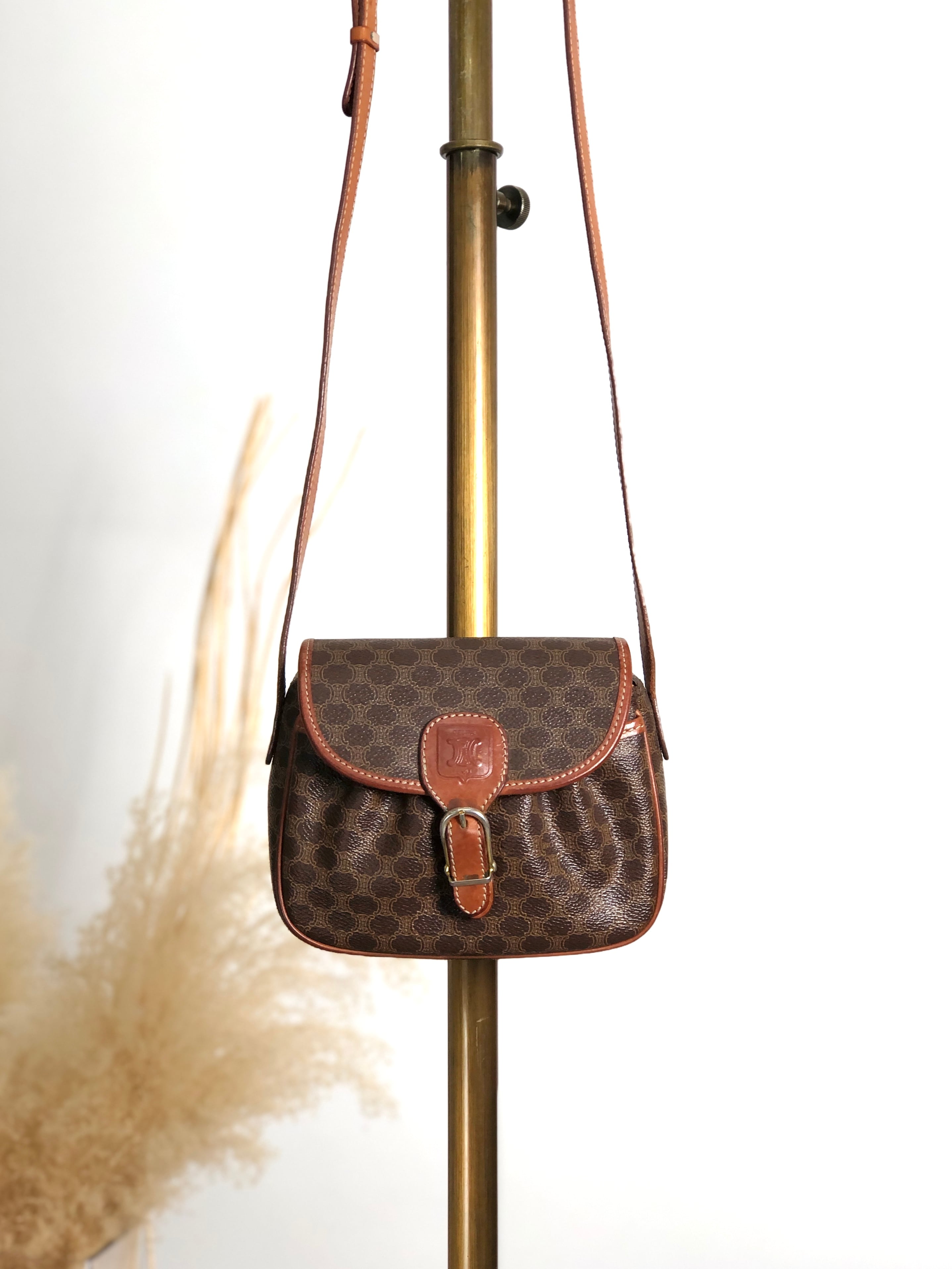 CELINE セリーヌ マカダム ショルダーバッグ ブラウン ブラゾン型押し フロントバックル PVC レザー ミニバッグ vintage ヴィンテージ オールド sskykx