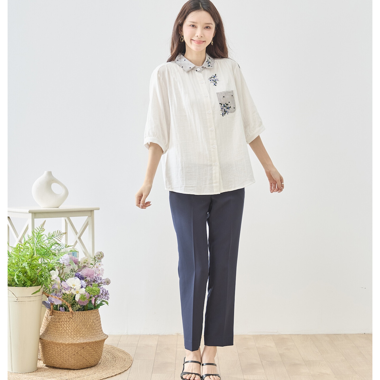 TRUBE ポイント刺繍襟ポケット配色デザインシャツ 【M~L】ホワイト