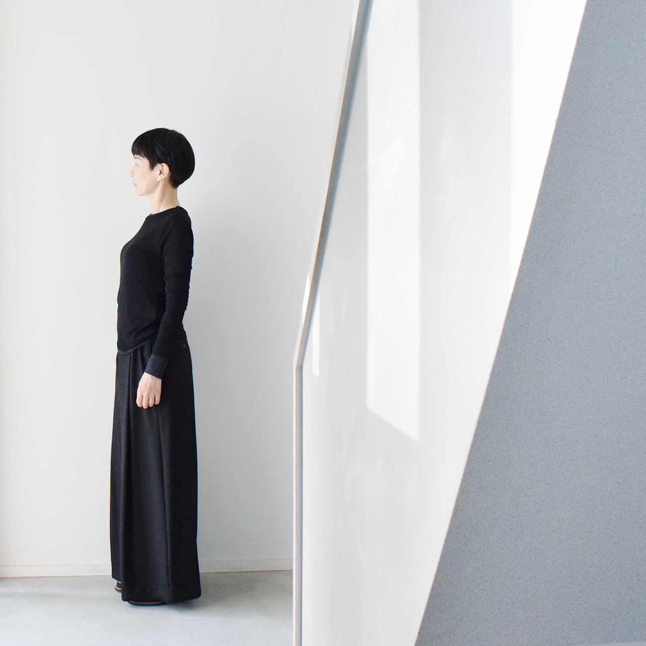 裾切替ワイドパンツ：黒［PT23LPBK］ | skep-online shop