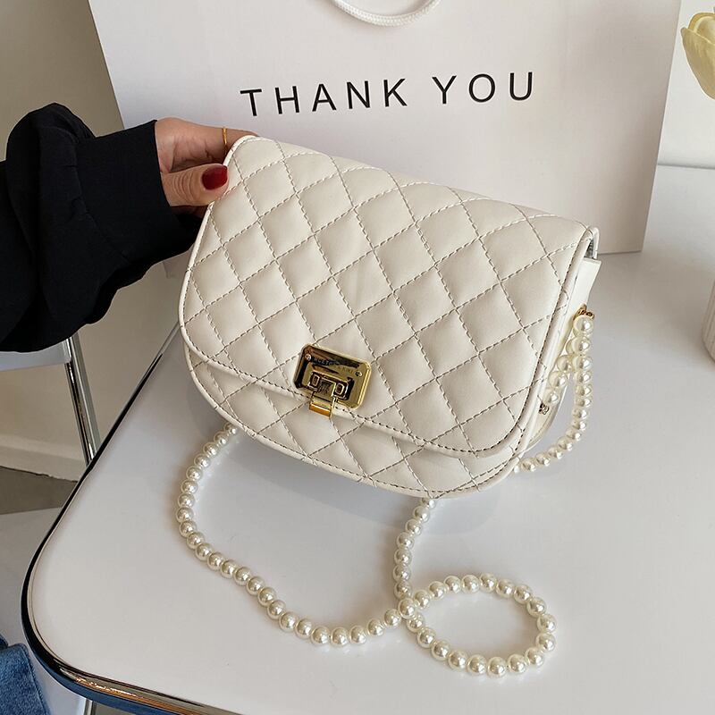 パールチェーン サマーレッド 夏物 真珠 スクウェア メッセンジャーバッグ 手作りハンドバック88012470191