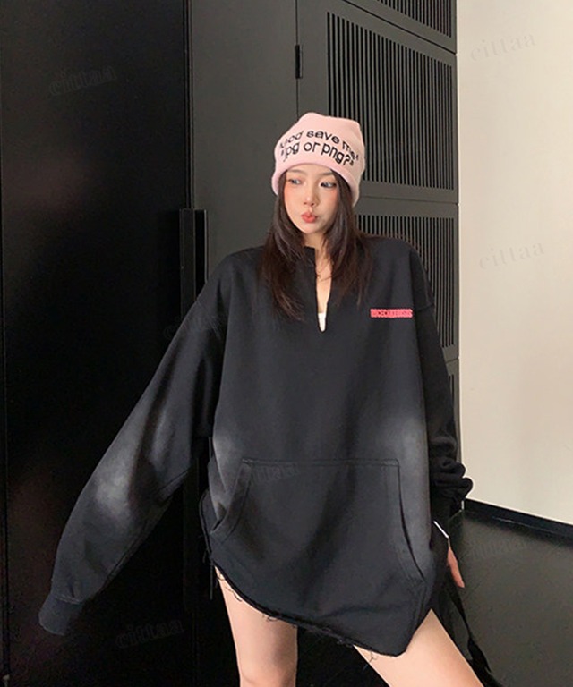 ★予約★D-1350　2026秋新作♡RICECAKEフェイクレザーラベル付き刺繍ロゴキーネック色落ち加工切りっぱなしスウェット　ブラック