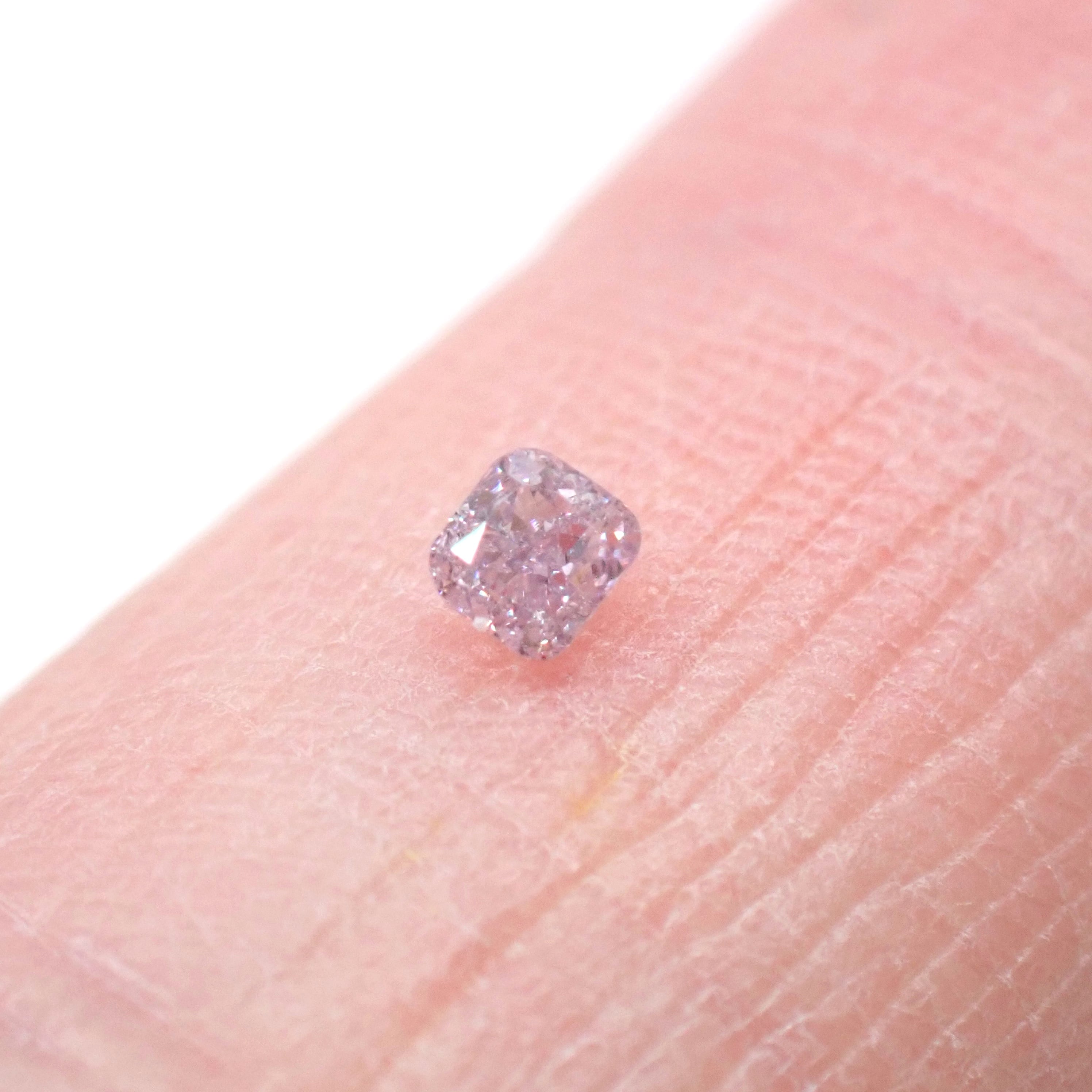 ピンクダイヤ (Pink Diamond) | MUSÉE COLORÉE