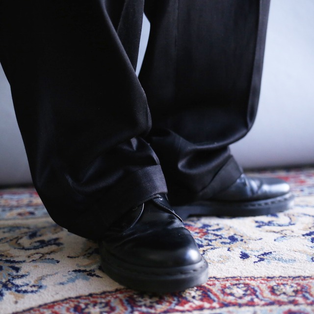 "TOOMY BAHAMA" 2-tuck tapered silhouette black wide slacks