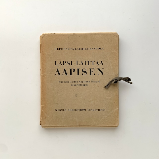 LAPSI LAITTAA AAPISEN