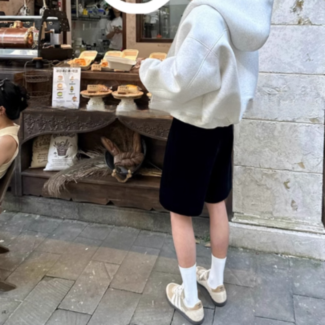 ボリューミードロップショルダーモードパーカー　0855