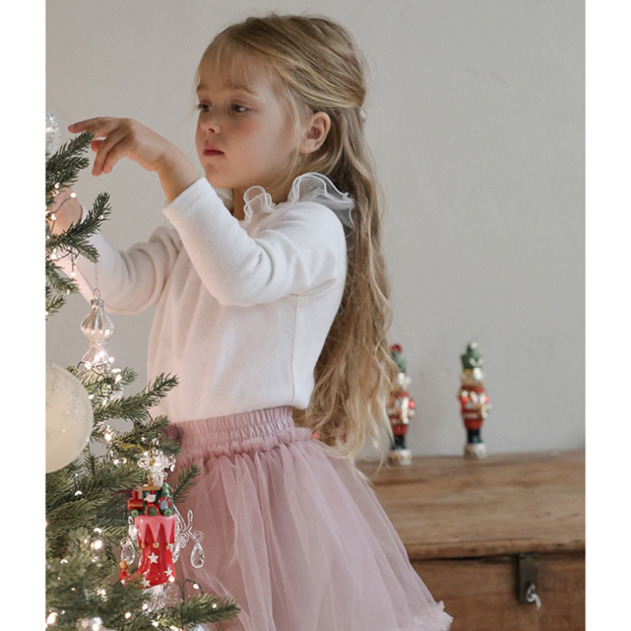 「予約販売」冬チュールカラーＴシャツ