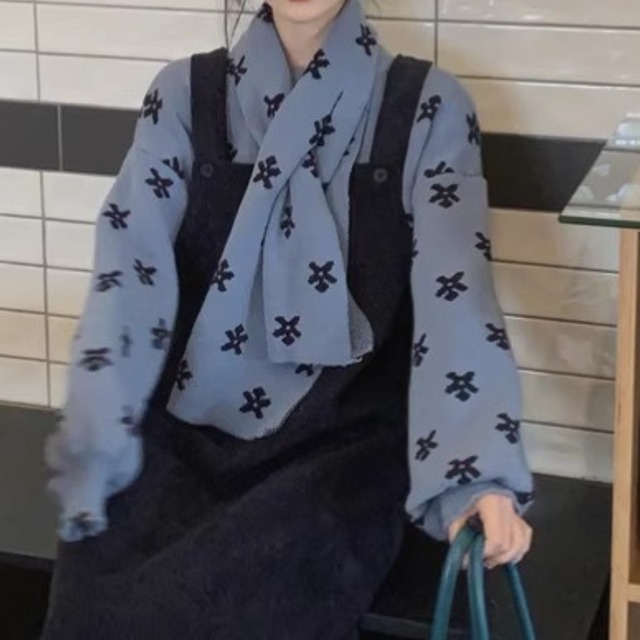 Sweet Style Orchid Round Neck Long Sleeve Pullover Sweater (CF101)