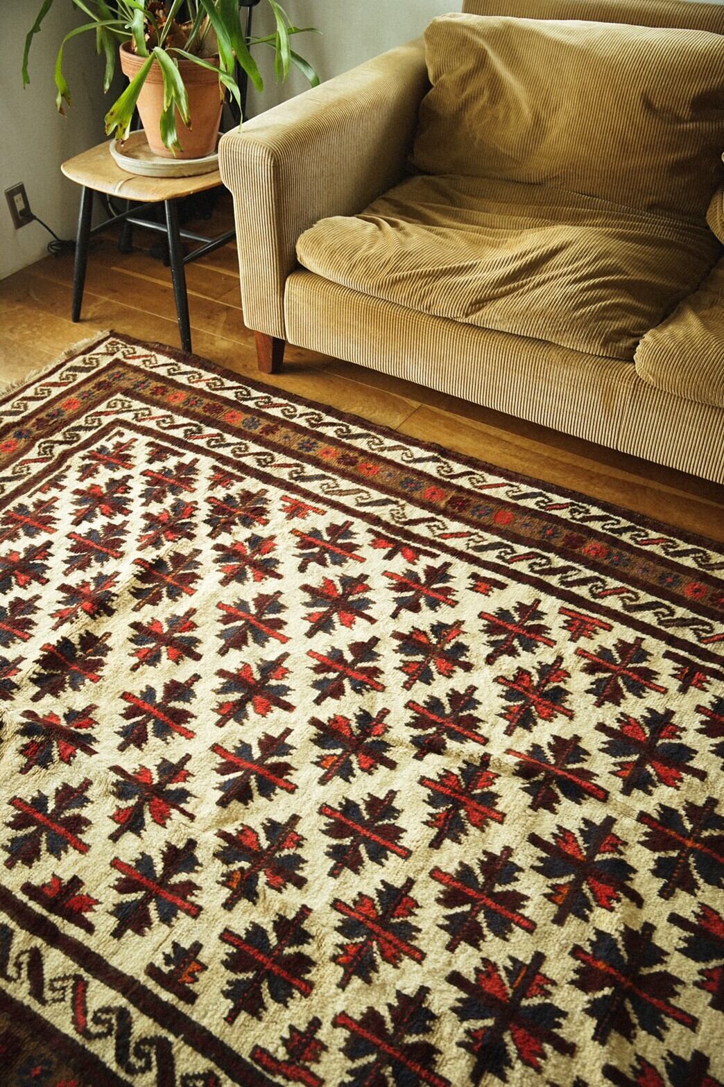 239 -Vintage Taimani rug