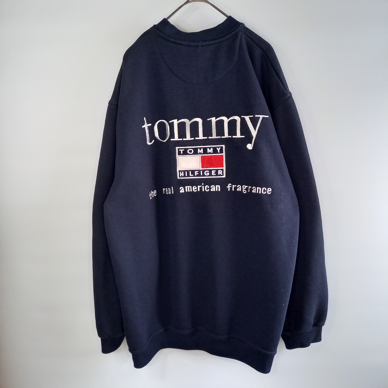 トミーヒルフィガー　クルーネック　スウェット　トレーナー　両面刺繍