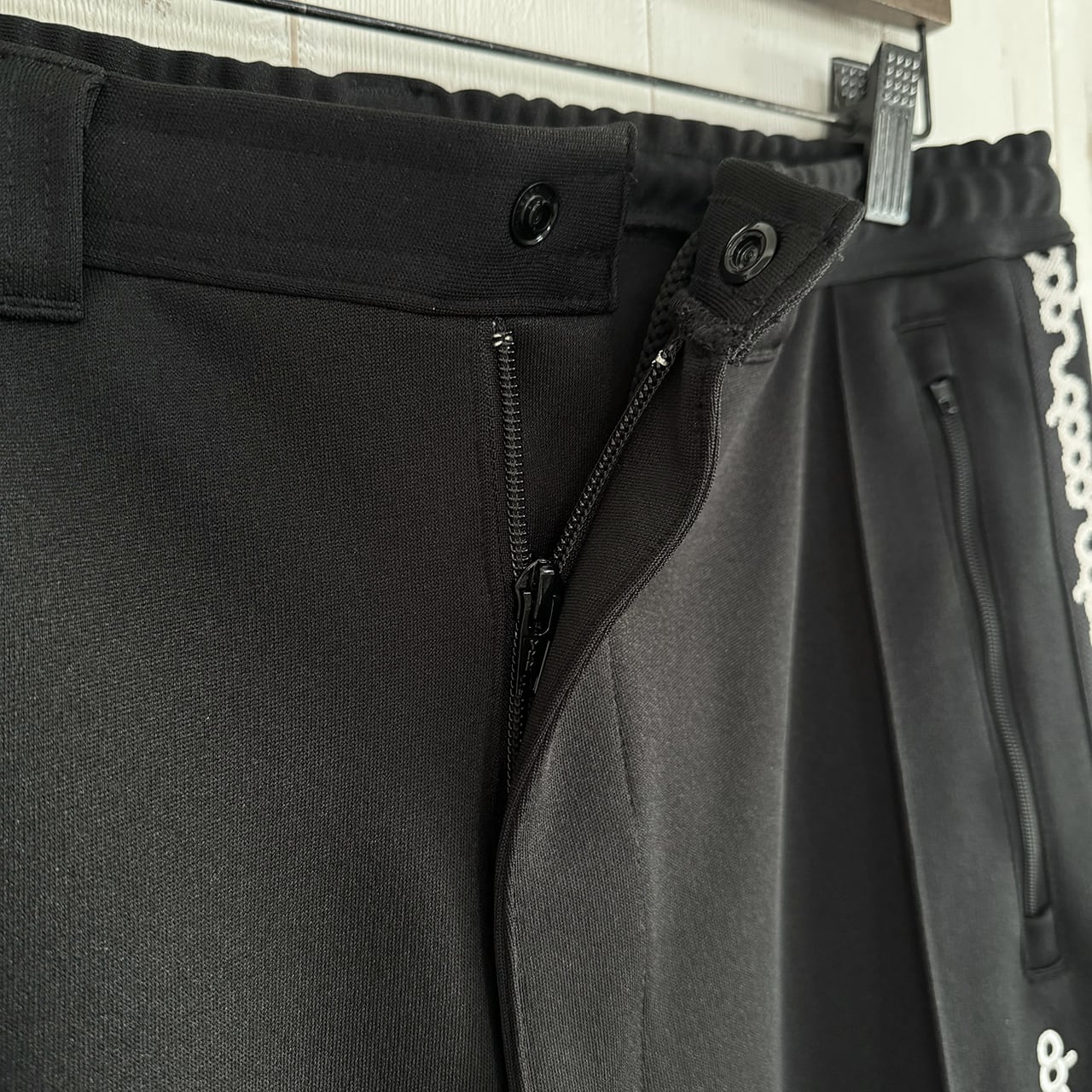 8G CENTER PRESS TRACK PANTS -BLACK- | 8G SHOOT WEBSTORE