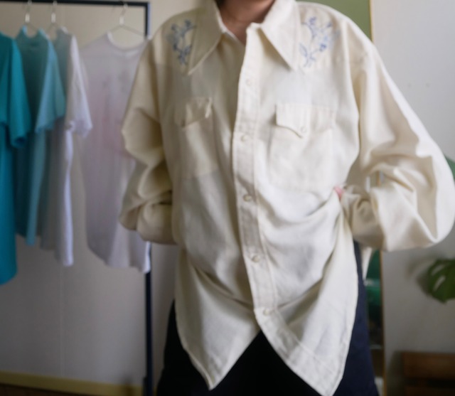 US70s VINTAGE "rappers" Butterfly Embroidered Western Shirt