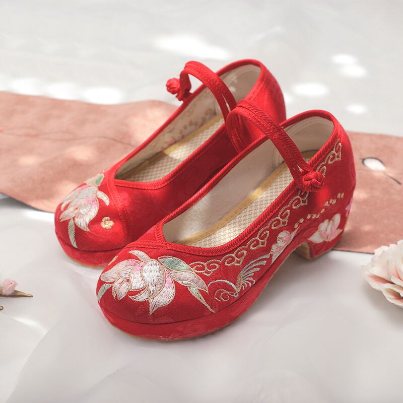 雲端之履---绾梦シリーズ】☆刺繍靴☆ 2color 手作り靴 チャイナ靴 