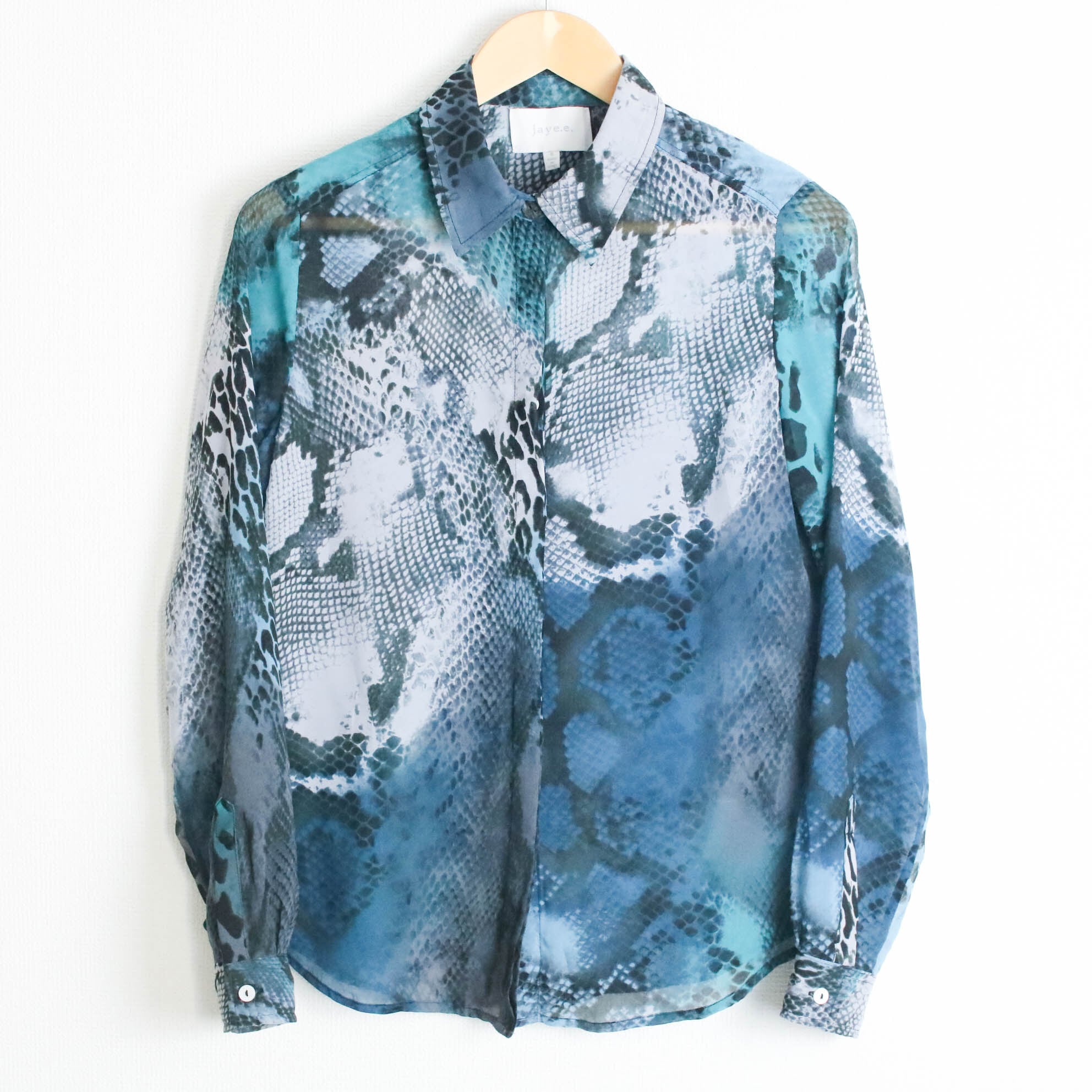 shirt M