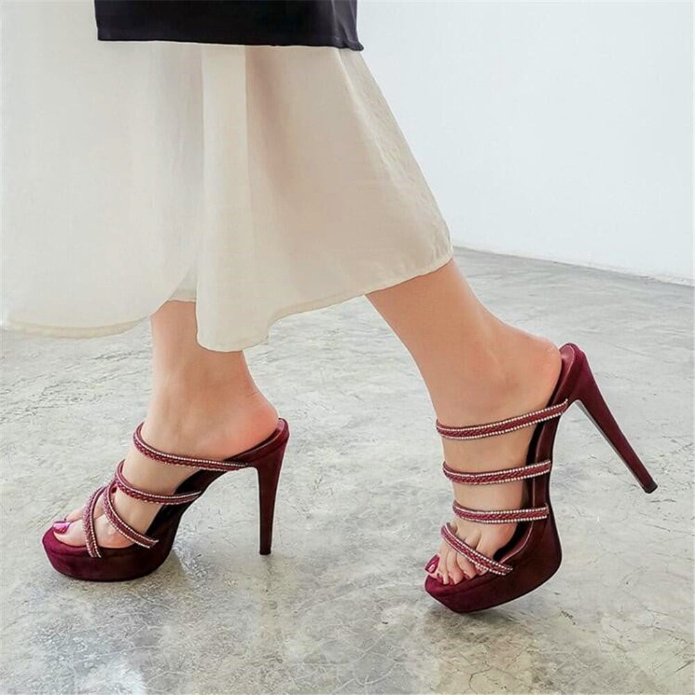 【新作】【送料無料】 ファッションスティレットラウンドトゥハイヒールラインストーンブラックワインレッド防水プラットフォームハイヒールスリッパ夏の女性 靴 シューズ ミュール サマー 夏物 ラウンドトー 10b369428813808