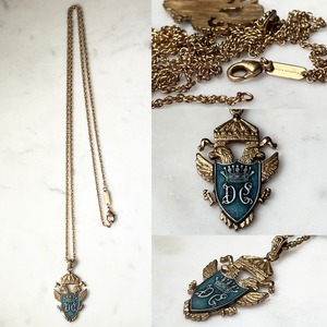 DOLCE&GABBANA gold metal crest pendant necklace