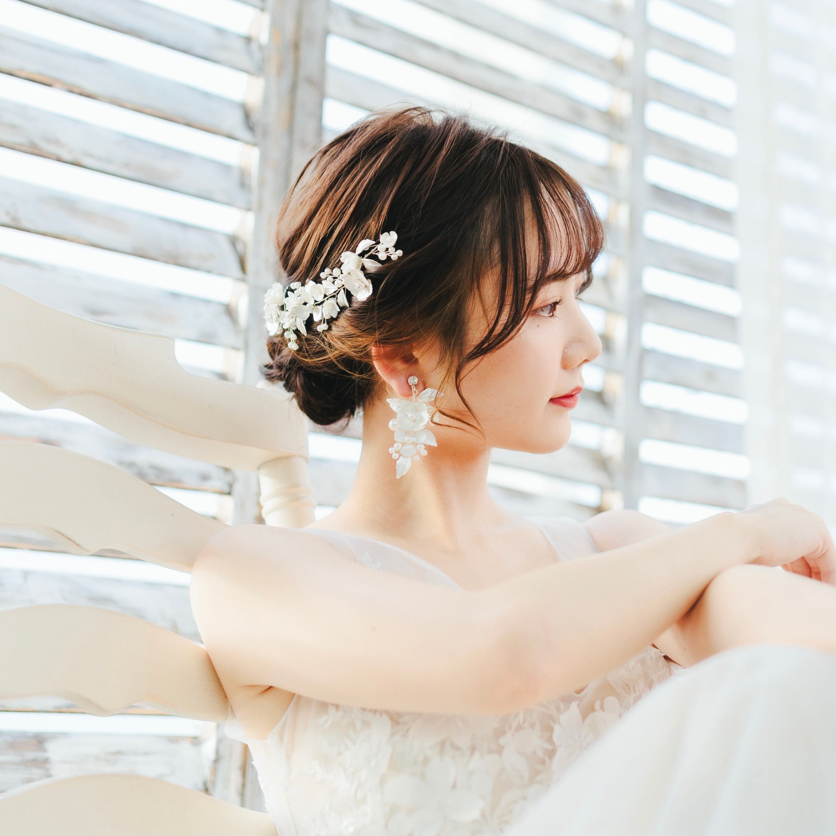 ☆美品☆ヘアアクセサリー　ウェディング 大人可愛い 髪飾り ♡ ウェディング ヘアアクセサリー ＊ チュール