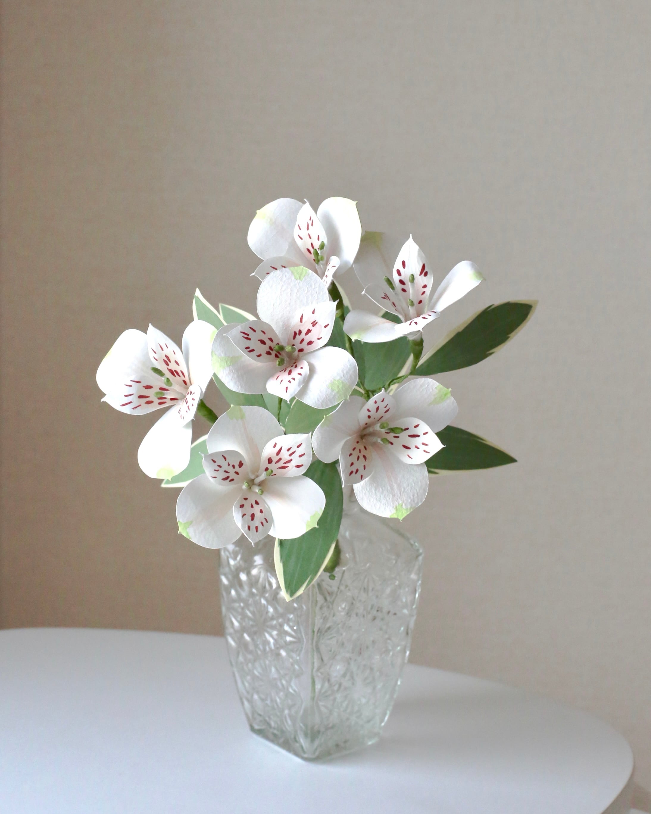 枯れない紙の花|アルストロメリアのペーパーフラワー