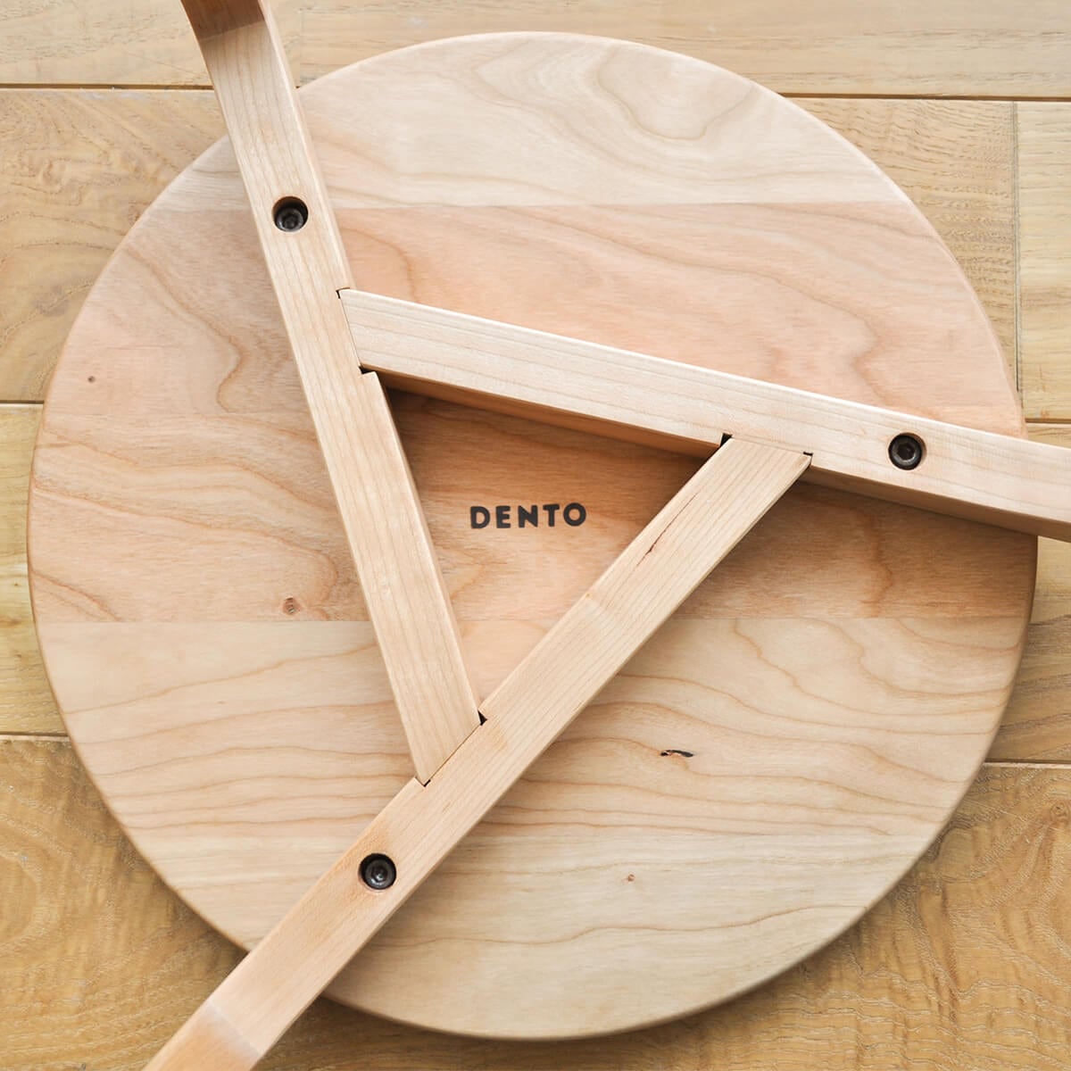 DENTO LISCO STOOL 3本脚 チェリー | Have Fun Furniture