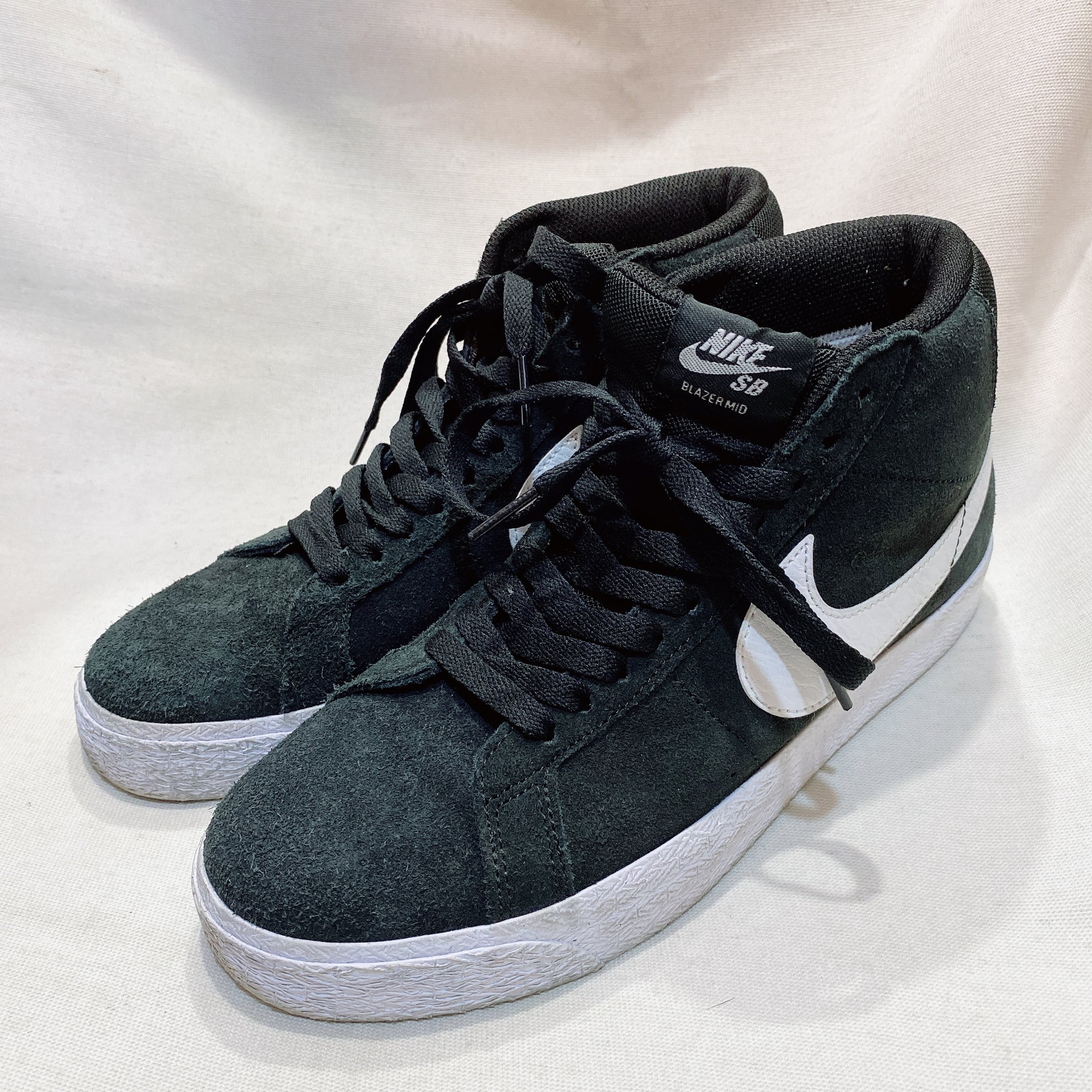 ナイキSB スニーカー 黒 ハイカット NIKE SB BLAZER MID 864349