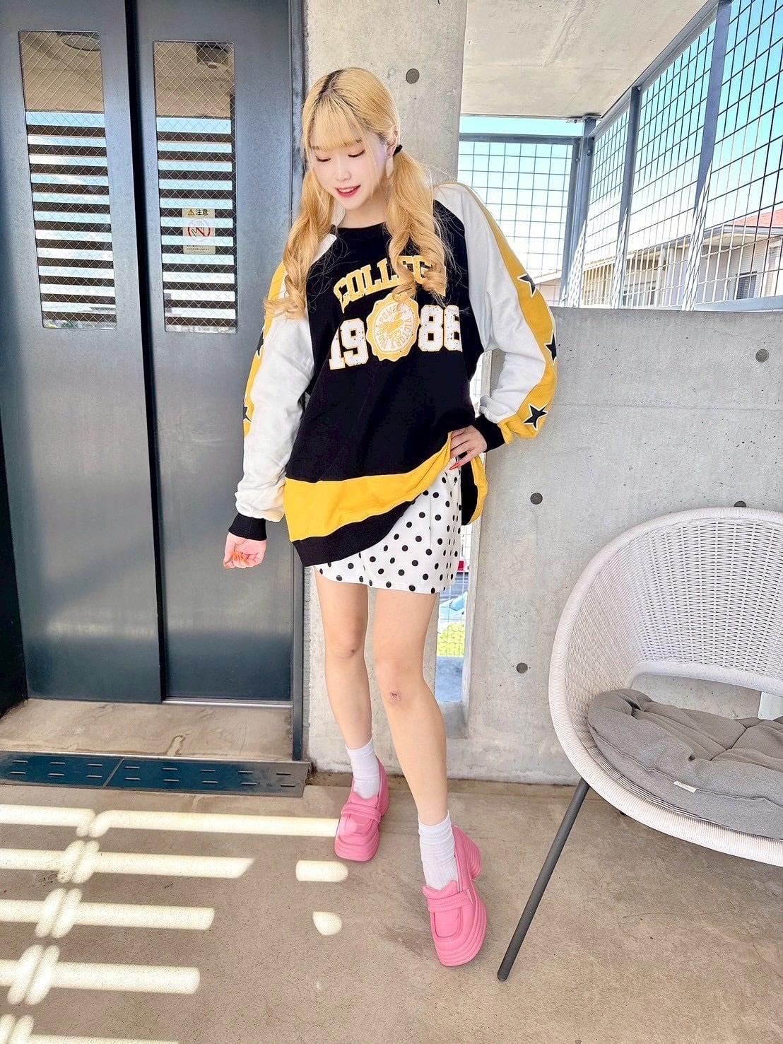 Yellow☆スターラインロゴトレーナー/韓国/レディースファッション