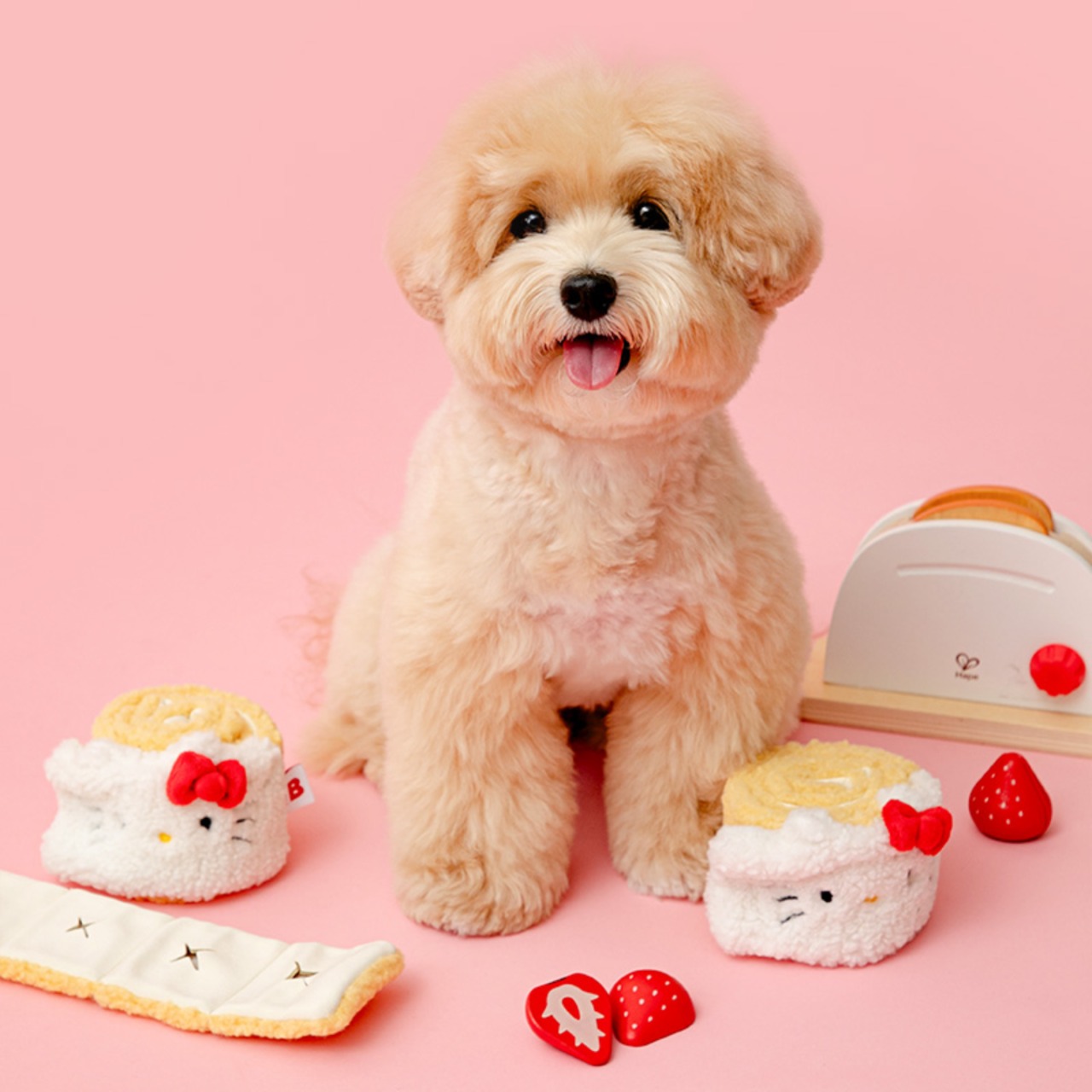 予約】［BITE ME×SANRIO］HELLO KITTY ROLL CAKE NOSEWORK TOY | a:nyu