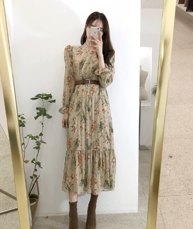 ワンピース ティアードワンピース 膝下 ミモレ丈 ロング丈 袖あり 7分袖 七分袖 長袖 パフスリーブ Vネック カシュクール 襟なし 切り替えデザイン シフォン フリル ベルト ウエストマーク ハイウエスト かわいい きれいめ シンプル 上品 おしゃれ レトロ エキゾチック 大人可愛い 大人女子 キュート ガーリー 個性的 エレガント 存在感 抜け感 花柄 リーフ柄 ボタニカル プリント レディース 女性用 デート お出かけ 女子会 休日 イベント モテ S M L XL 白 ホワイト 茶色 ブラウン