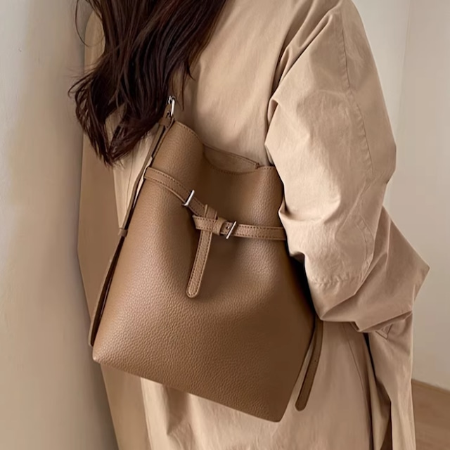 ベルトデザイン２WAYバケットバッグ 260301