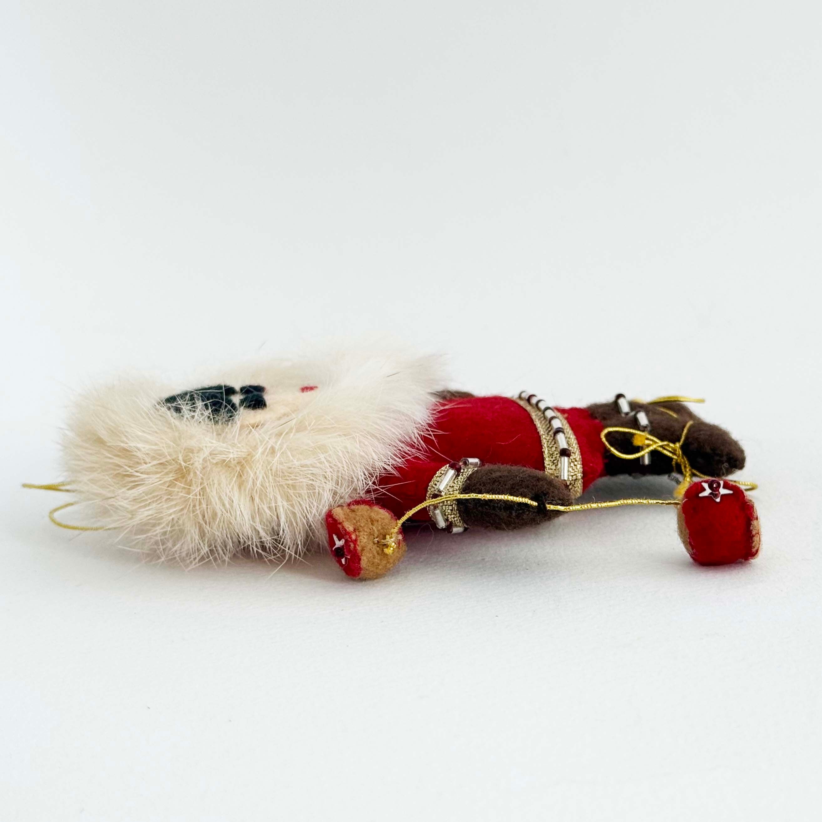 北方民族人形（赤）