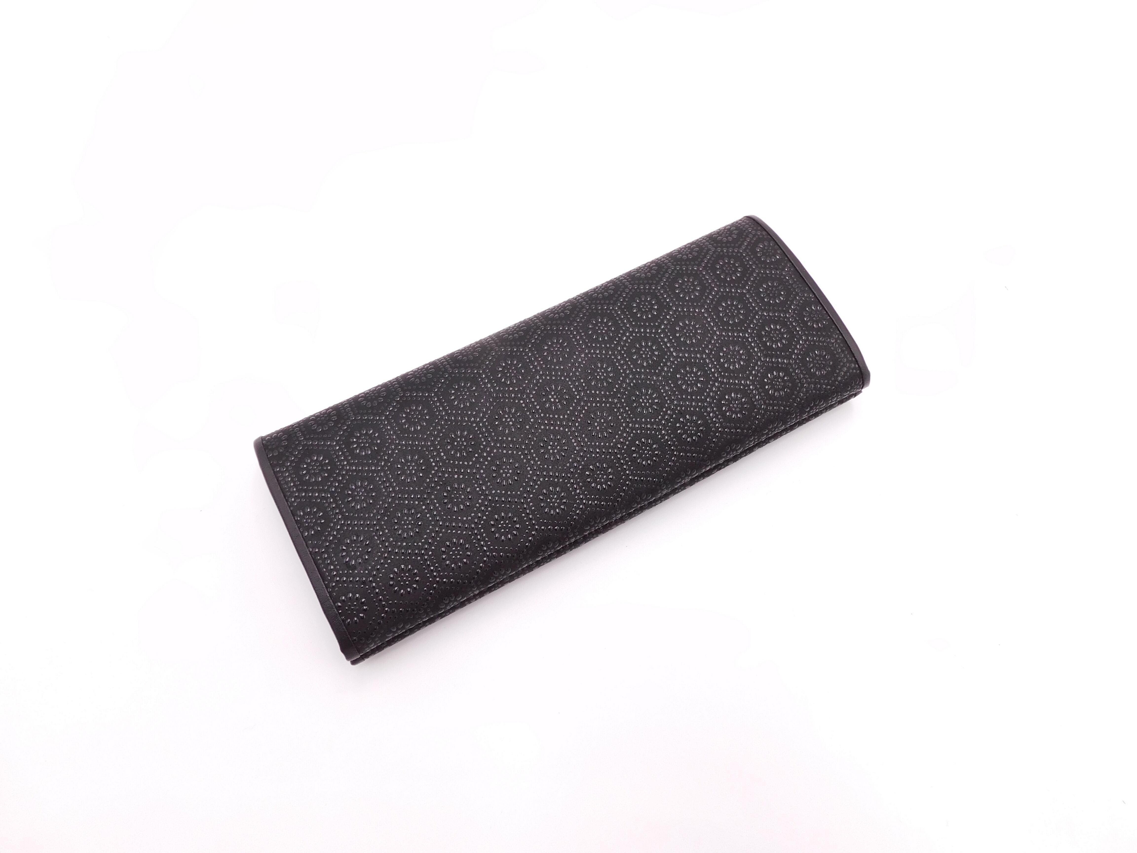 ワンタッチ眼鏡ケース 黒 黒 亀甲柄 浅草前川印伝 直営オンラインショップ