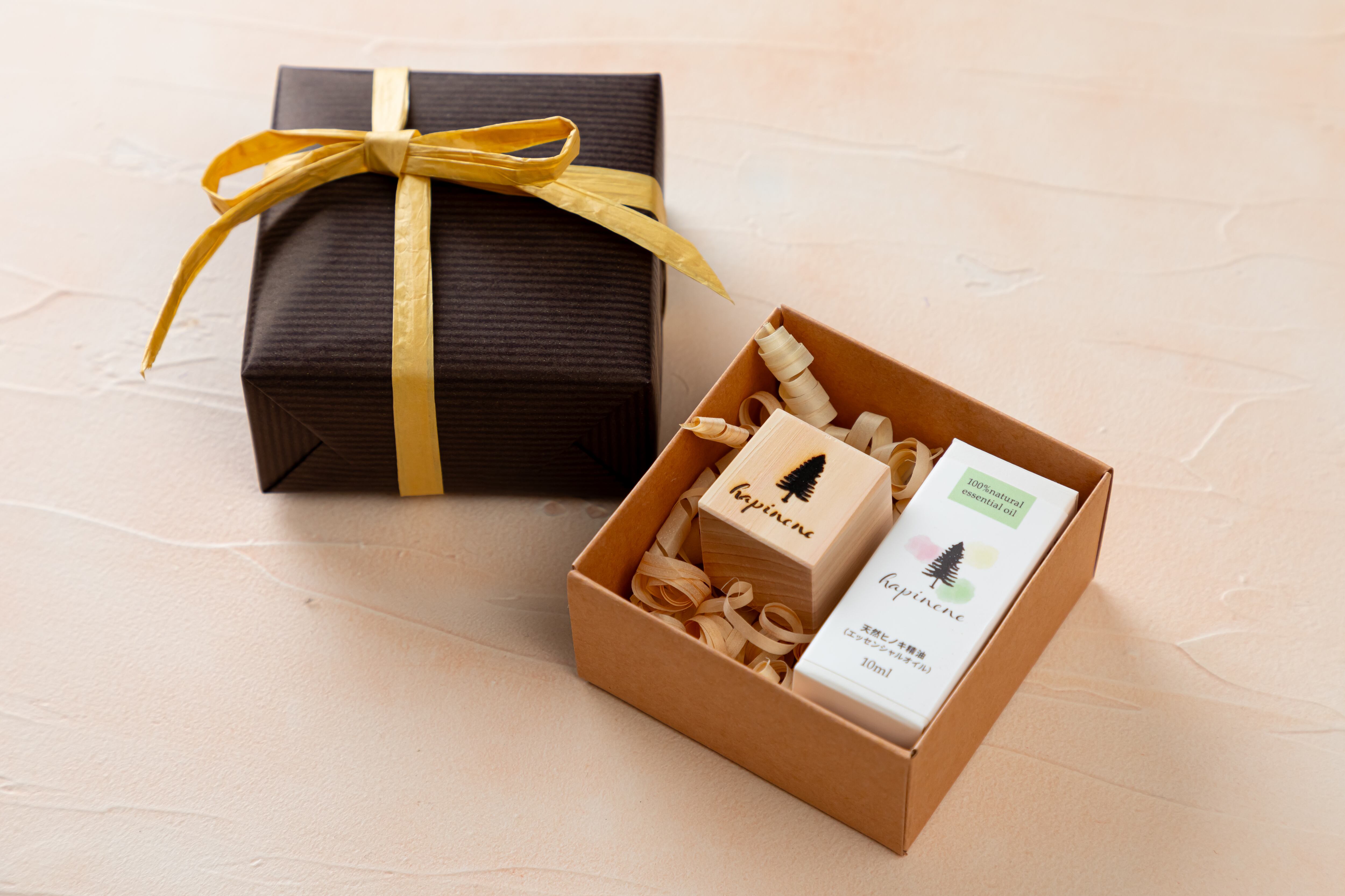 アロマオイルウッドディフューザーセット（希望の方はメッセージ刻印も