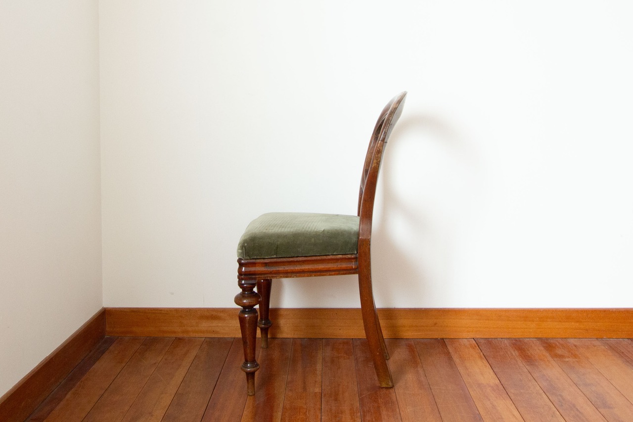 「アンティークチェアと優雅な時間を」　1860-1890年頃/マホガニー/張替え可能/アンティーク家具