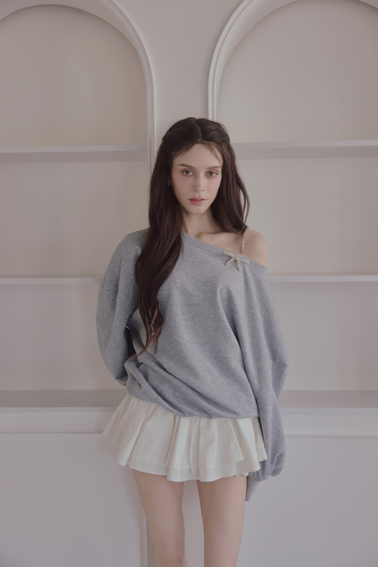 One-shoulder ribbon tops