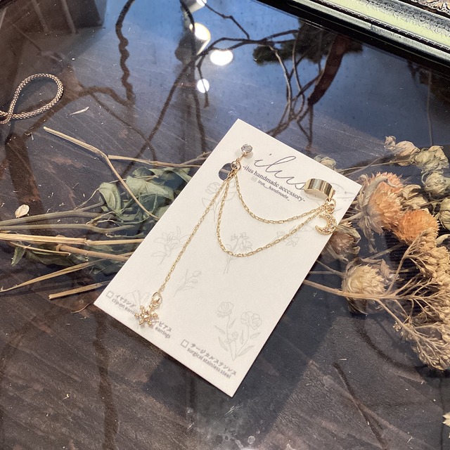 irus:月のチェーンイヤリング