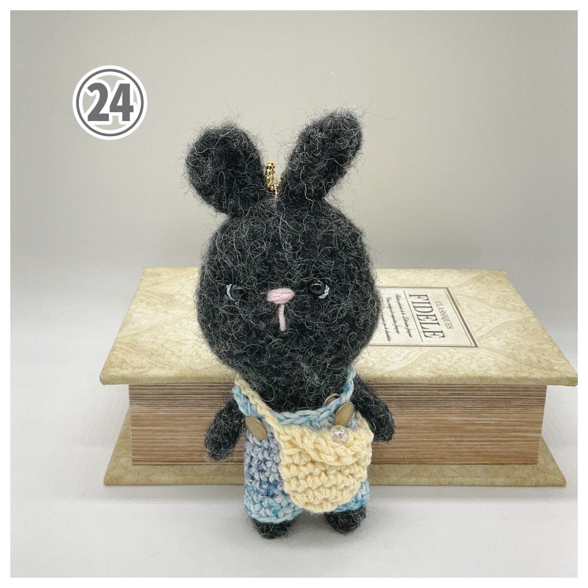 新作入荷あり♪】森音オリジナル あみぐるみ お散歩うさちゃん