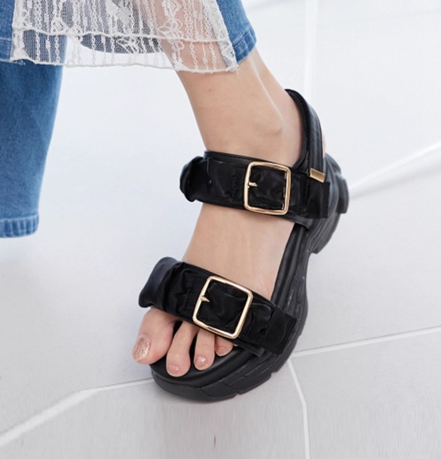 【送料無料】 サンダル 2色 靴 シューズ ゴツゴツ 厚底 タンクソール くしゅくしゅ ベルト エレガント 可愛い 大人可愛い きれいめ シンプル カジュアル シック コンサバ 華やか 大人 上品 おしゃれ 主役級 こなれ感 高見え 高級感 フェミニン 無地 夏 レディース 女性用 ママ 20代 30代 40代 デート お出かけ 女子会 お呼ばれ 休日 お茶会 授業参観 垢抜け デイリーユース 普段使い ファッション コーデ スタイル 楽ちん 歩きやすい 美脚 脚長 定番 スタイルアップ