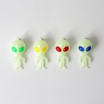 Glow Alien Keychain "Red"/キーホルダー/宇宙/エイリアン/DETAIL